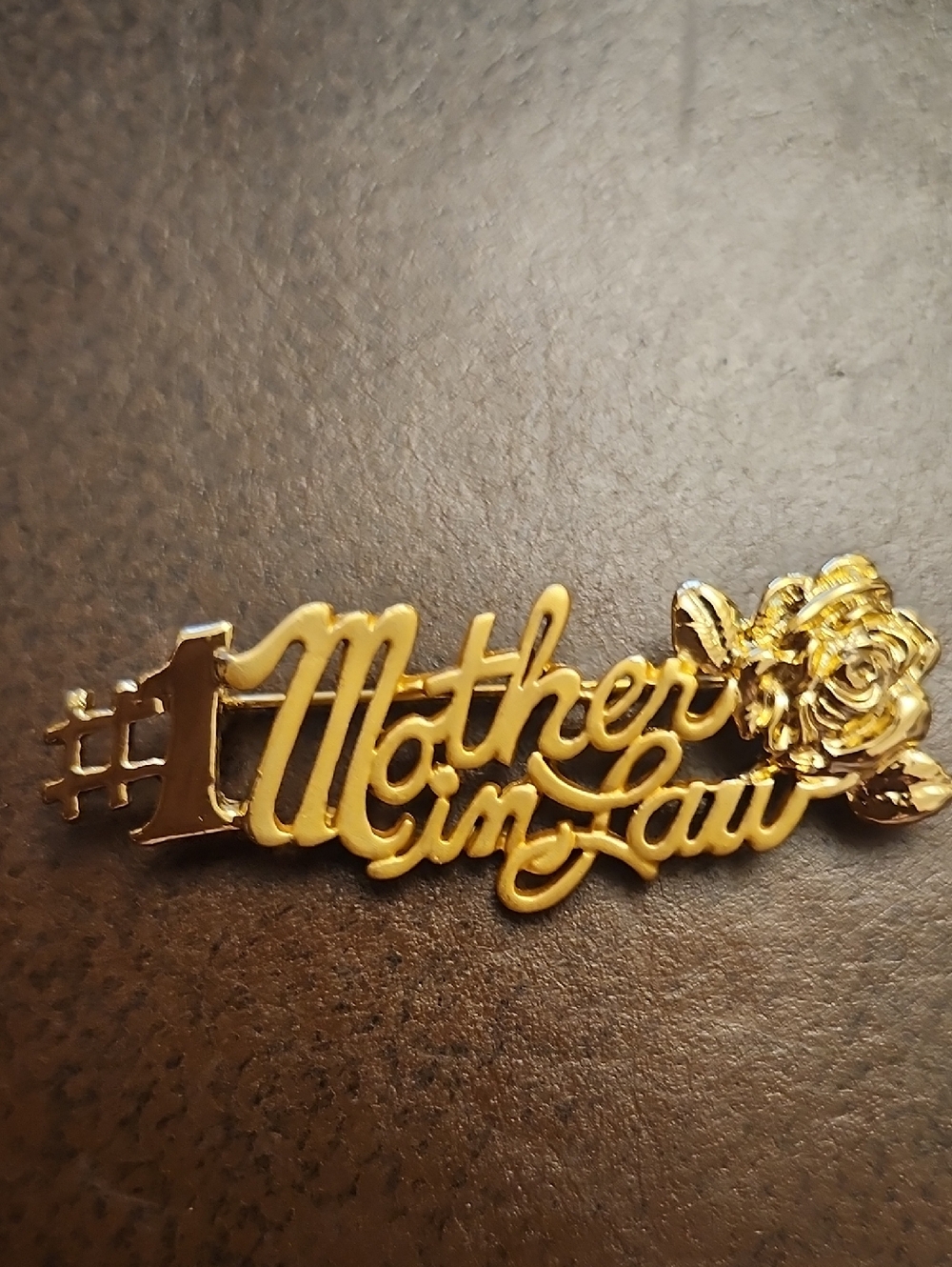 #1 Mother-in-Law Gold Script Floral Brooch